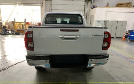 Toyota Hilux VIII, 2024 год, 6 000 000 рублей, 5 фотография