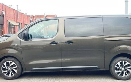 Peugeot Traveller I, 2020 год, 2 900 000 рублей, 2 фотография