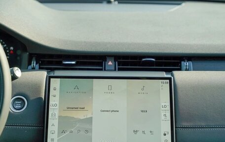 Land Rover Discovery Sport I рестайлинг, 2025 год, 7 990 000 рублей, 10 фотография