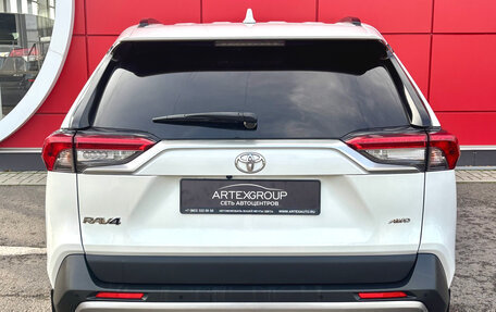 Toyota RAV4, 2020 год, 3 000 000 рублей, 5 фотография