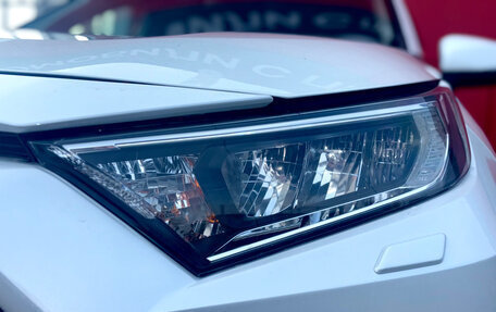 Toyota RAV4, 2020 год, 3 000 000 рублей, 8 фотография