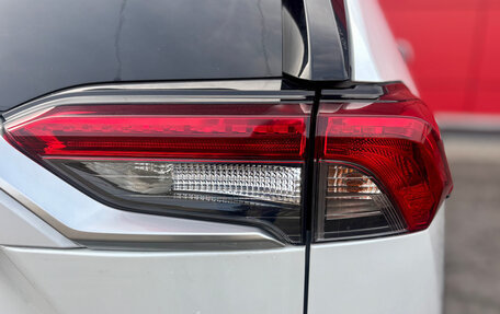 Toyota RAV4, 2020 год, 3 000 000 рублей, 7 фотография