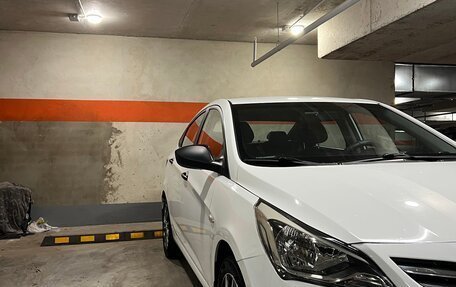 Hyundai Solaris II рестайлинг, 2015 год, 950 000 рублей, 8 фотография