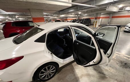 Hyundai Solaris II рестайлинг, 2015 год, 950 000 рублей, 6 фотография