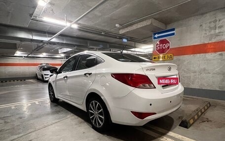 Hyundai Solaris II рестайлинг, 2015 год, 950 000 рублей, 9 фотография