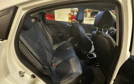 Hyundai Solaris II рестайлинг, 2015 год, 950 000 рублей, 25 фотография