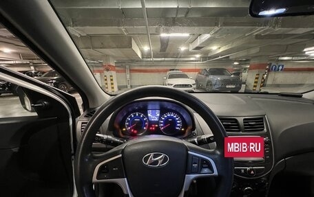 Hyundai Solaris II рестайлинг, 2015 год, 950 000 рублей, 18 фотография