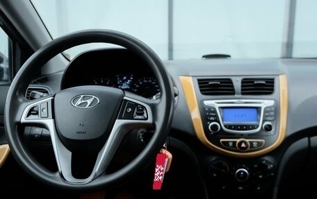 Hyundai Solaris II рестайлинг, 2013 год, 789 000 рублей, 10 фотография