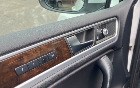 Volkswagen Touareg III, 2014 год, 2 350 000 рублей, 17 фотография