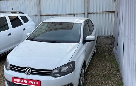Volkswagen Polo VI (EU Market), 2015 год, 600 000 рублей, 2 фотография