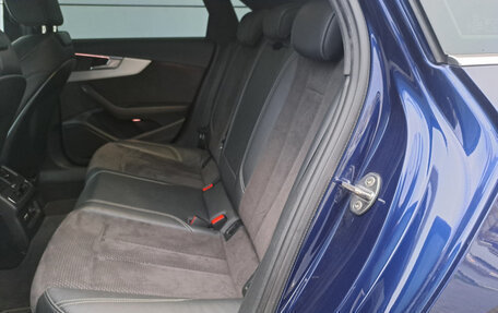 Audi A4, 2019 год, 2 350 000 рублей, 15 фотография