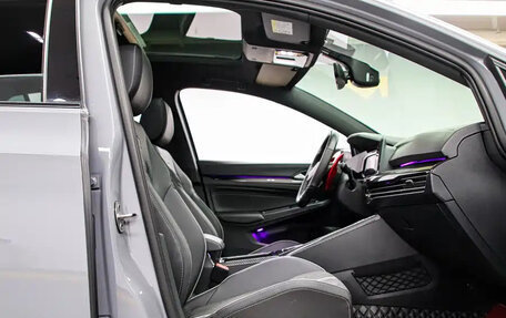 Volkswagen Golf VIII, 2022 год, 2 180 000 рублей, 16 фотография