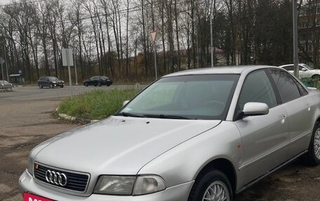 Audi A4, 1994 год, 300 000 рублей, 3 фотография