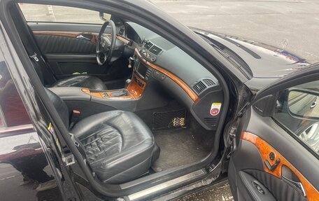 Mercedes-Benz E-Класс, 2007 год, 970 000 рублей, 23 фотография