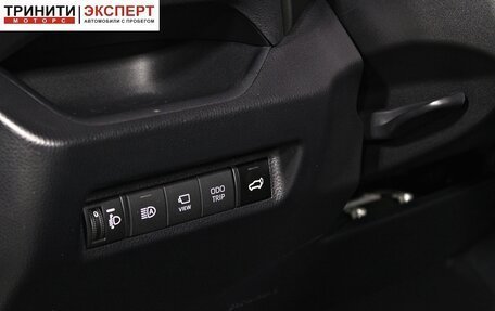 Toyota RAV4, 2025 год, 4 590 000 рублей, 24 фотография