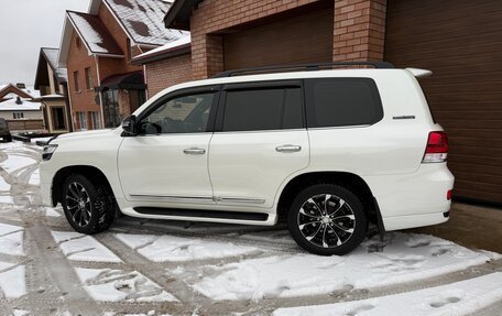 Toyota Land Cruiser 200, 2019 год, 9 500 000 рублей, 2 фотография