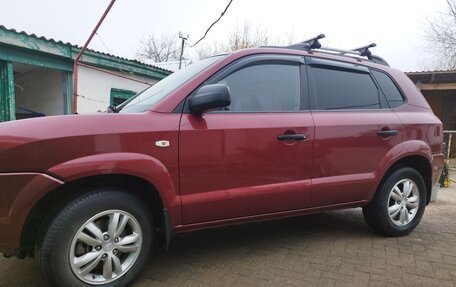 Hyundai Tucson III, 2008 год, 800 000 рублей, 2 фотография