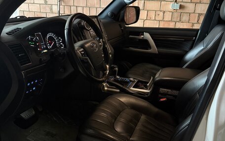 Toyota Land Cruiser 200, 2019 год, 9 500 000 рублей, 19 фотография