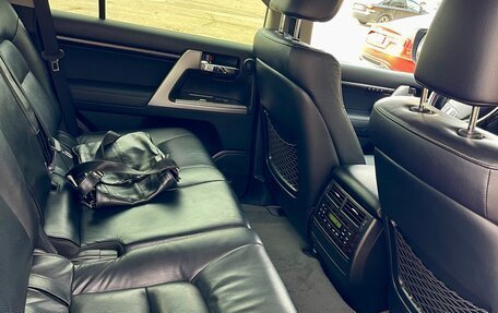 Toyota Land Cruiser 200, 2012 год, 3 650 000 рублей, 8 фотография