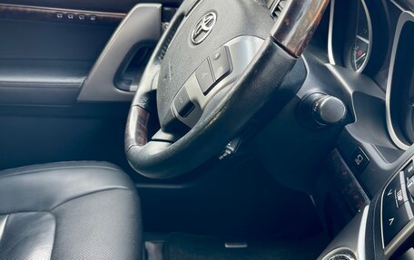 Toyota Land Cruiser 200, 2012 год, 3 650 000 рублей, 19 фотография