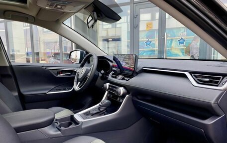 Toyota RAV4, 2025 год, 4 450 000 рублей, 30 фотография