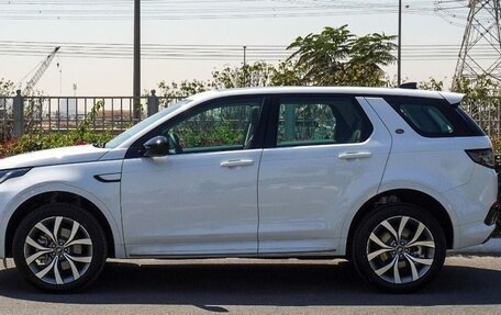 Land Rover Discovery Sport I рестайлинг, 2025 год, 7 990 000 рублей, 4 фотография