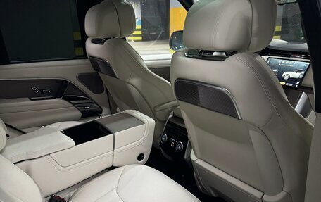 Land Rover Range Rover IV рестайлинг, 2025 год, 23 600 000 рублей, 11 фотография