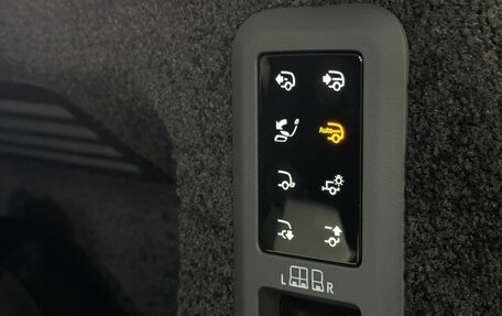 Land Rover Range Rover IV рестайлинг, 2025 год, 23 600 000 рублей, 16 фотография