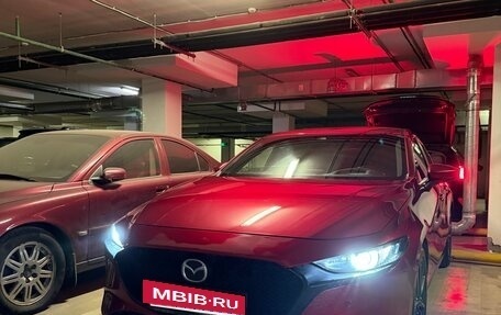 Mazda 3, 2019 год, 1 700 000 рублей, 3 фотография