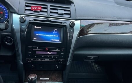 Toyota Camry, 2017 год, 1 820 000 рублей, 4 фотография