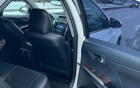 Toyota Camry, 2017 год, 1 820 000 рублей, 12 фотография