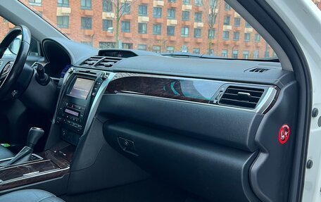 Toyota Camry, 2017 год, 1 820 000 рублей, 11 фотография