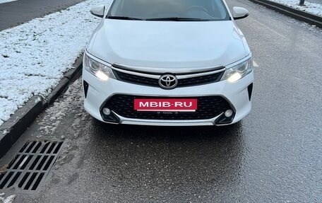 Toyota Camry, 2017 год, 1 820 000 рублей, 9 фотография