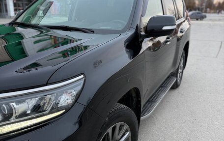 Toyota Land Cruiser Prado 150 рестайлинг 2, 2018 год, 4 650 000 рублей, 5 фотография