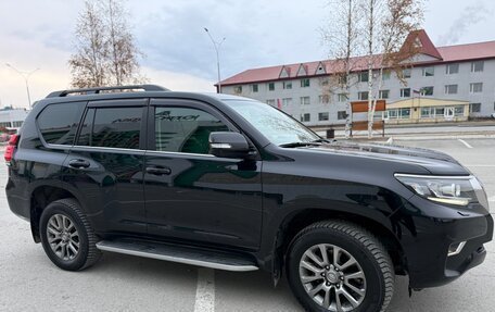 Toyota Land Cruiser Prado 150 рестайлинг 2, 2018 год, 4 650 000 рублей, 6 фотография