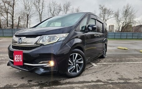 Honda Stepwgn IV, 2015 год, 2 200 000 рублей, 3 фотография