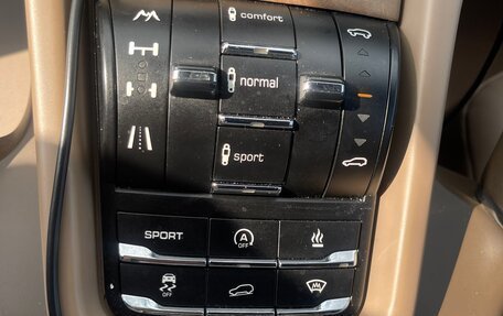 Porsche Cayenne III, 2012 год, 2 180 000 рублей, 10 фотография