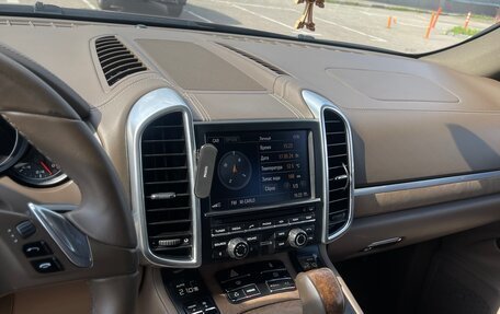 Porsche Cayenne III, 2012 год, 2 180 000 рублей, 15 фотография