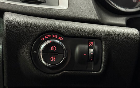 Opel Astra J, 2013 год, 776 000 рублей, 11 фотография