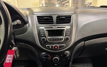 Hyundai Solaris II рестайлинг, 2012 год, 699 000 рублей, 12 фотография