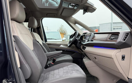 Volkswagen Multivan, 2023 год, 5 950 000 рублей, 13 фотография