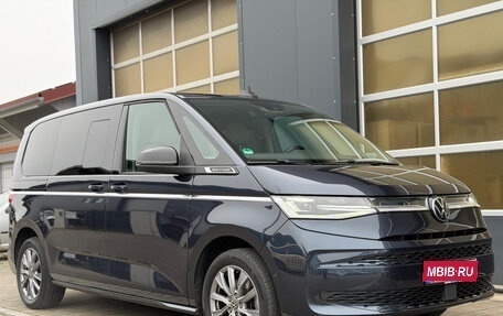 Volkswagen Multivan, 2023 год, 5 950 000 рублей, 1 фотография