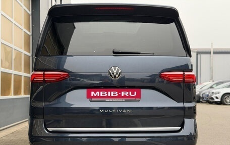 Volkswagen Multivan, 2023 год, 5 950 000 рублей, 4 фотография