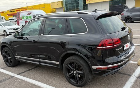 Volkswagen Touareg III, 2016 год, 3 150 000 рублей, 4 фотография