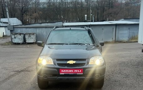 Chevrolet Niva I рестайлинг, 2016 год, 700 000 рублей, 1 фотография