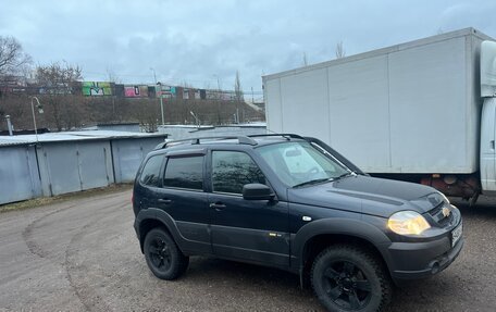 Chevrolet Niva I рестайлинг, 2016 год, 700 000 рублей, 2 фотография