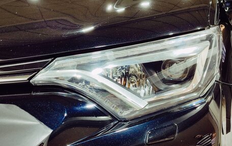 Toyota RAV4, 2018 год, 2 800 000 рублей, 9 фотография