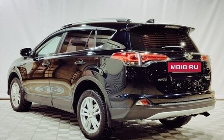 Toyota RAV4, 2018 год, 2 800 000 рублей, 7 фотография