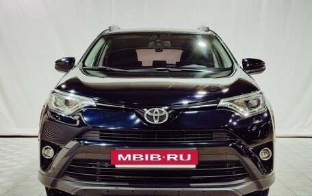 Toyota RAV4, 2018 год, 2 800 000 рублей, 2 фотография