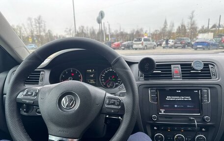 Volkswagen Jetta VI, 2012 год, 875 000 рублей, 3 фотография
